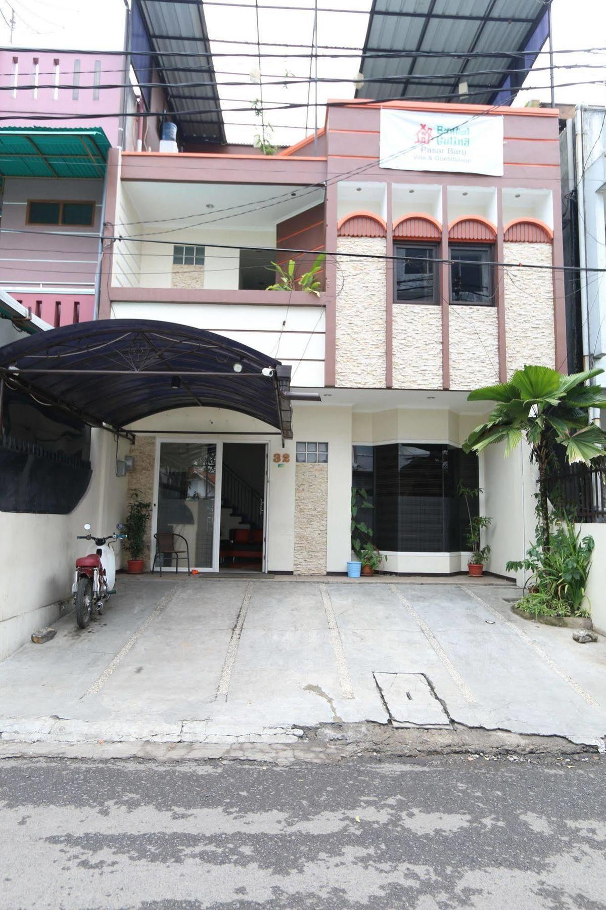Hotel Bantal Guling Pasar Baru Bandung Exterior foto